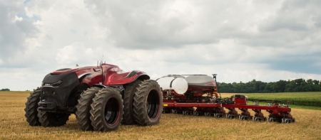 Видео: автономный трактор Case IH самостоятельно возделывает поля