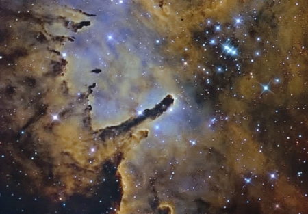 Фото дня: звёздная ассоциация на расстоянии 8000 световых лет