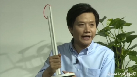 Xiaomi выпустила настольную LED-лампу, управляемую через смартфон