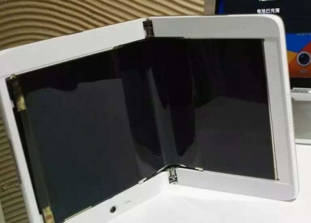 В Oppo создан прототип фаблета со складным дисплеем