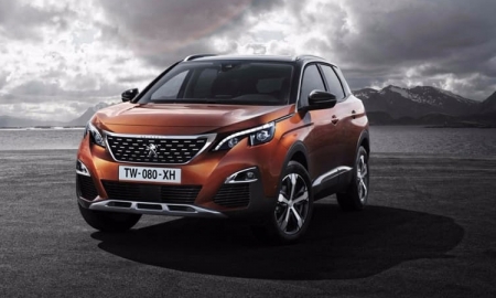 Кроссовер Peugeot 3008 нового поколения показал лицо