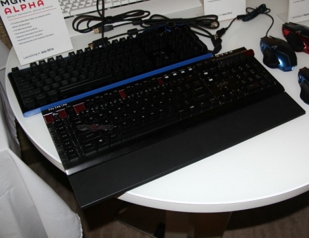 Computex 2016: механические клавиатуры на стенде Azio