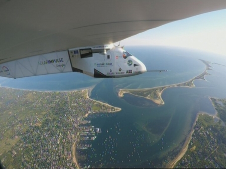 «Солнечный» самолёт Solar Impulse 2 отправился в перелёт над Атлантикой