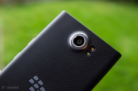 Смартфон BlackBerry Hamburg будет выпускать TCL