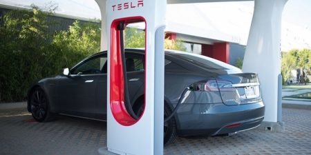 У Tesla Model 3 не будет опции бесплатной зарядки на станции Supercharger