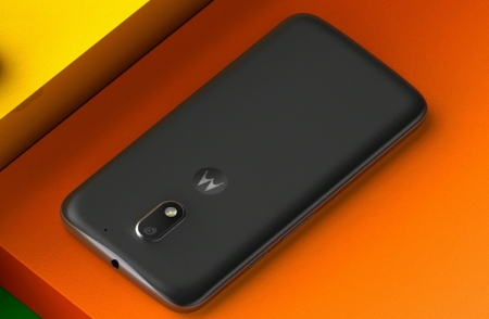 Смартфон Moto E3 получил 5-дюймовый дисплей формата 720р