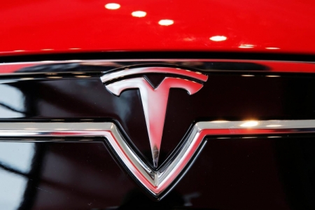 Tesla вновь не выполнила план по выпуску электромобилей