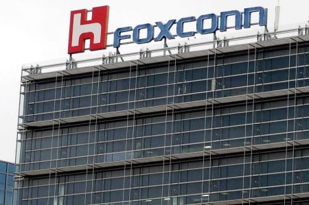 Foxconn хочет заработать на IPO кабельного бизнеса до $1 млрд