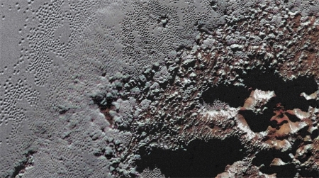Видео дня: «посадка» станции New Horizons на Плутоне
