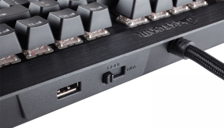 Игровая клавиатура Corsair K70 LUX RGB с механическими переключателями Cherry MX