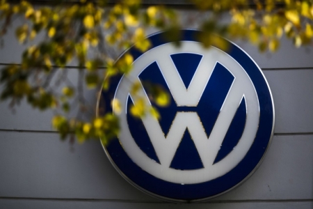 Volkswagen уговаривает партнёра возобновить поставки компонентов для Golf
