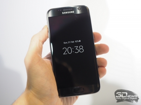 Изогнутый дисплей может стать визитной карточкой смартфонов Samsung Galaxy S