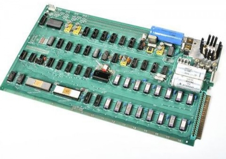 Раритетный компьютер Apple-1 выставлен на аукцион