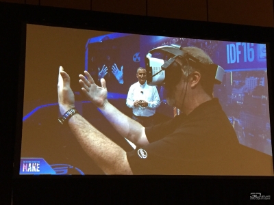 Открытие конференции IDF 2016: шлем виртуальной реальности от Intel, рабочий стол Windows 10 в VR