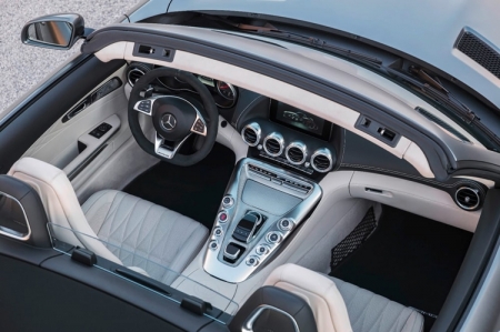 Родстер Mercedes-AMG GT C ускоряется до «сотни» за 3,7 секунды