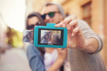 Polaroid Snap Touch: камера с функцией мгновенной печати и сенсорным дисплеем
