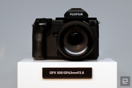 Fujifilm GFX 50S: среднеформатный беззеркальный фотоаппарат с 51,4-Мп сенсором