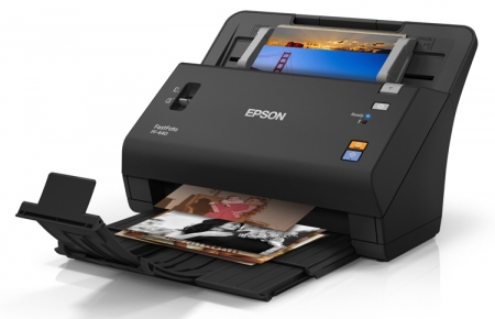 Epson называет FastFoto FF-640 самым быстрым в мире потребительским фотосканером