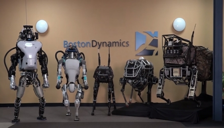 Видео дня: робот Boston Dynamics балансирует на одной ноге на ребре доски