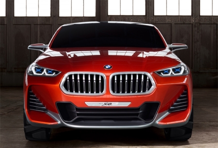 Концепт-кроссовер BMW X2 показался в Париже