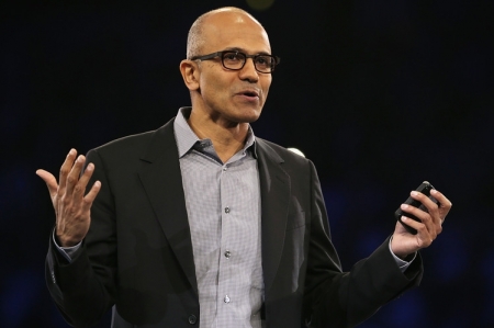 Заработок главы Microsoft сократился на 3,3 %