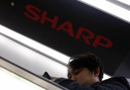 Sharp вложит 6 млн в OLED-дисплеи и ведёт переговоры с Apple