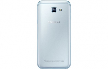 Представлено новое поколение самого тонкого смартфона Samsung
