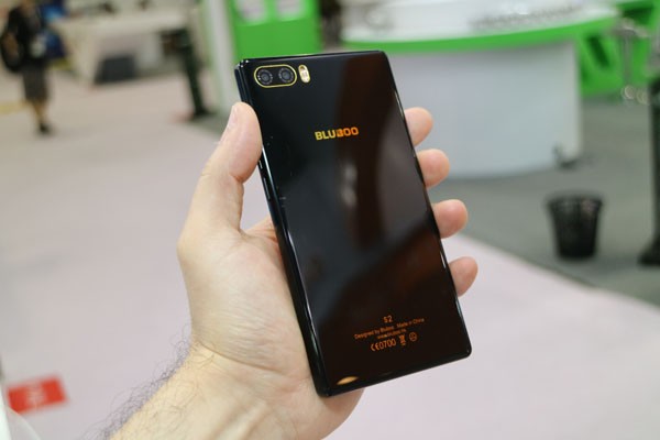 Bluboo клонировала Xiaomi Mi Mix и выпустила смартфон S1