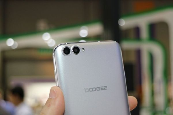 Doogee анонсировала двухкамерные смартфоны Shoot X и Shoot X2