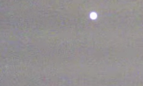 Очевидец поймал на видео НЛО в небе над Снежинском