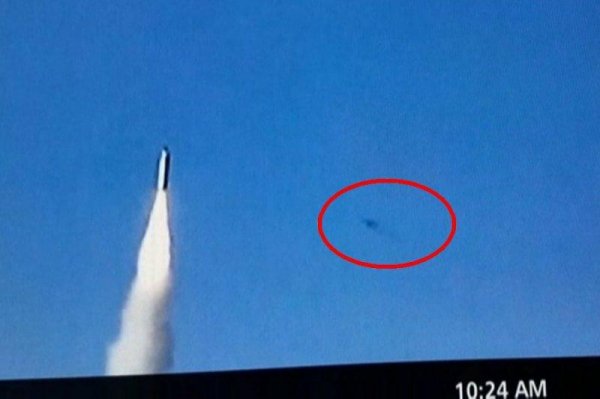 За запуском баллистической ракеты в КНДР проследил НЛО