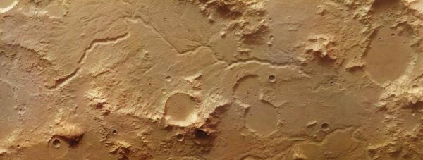 Ученые опубликовали фотографию русла реки на Марсе