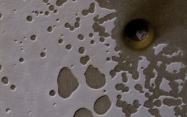 Ученые обнаружили на Марсе вход в подземную базу инопланетян: Подробности из первых уст