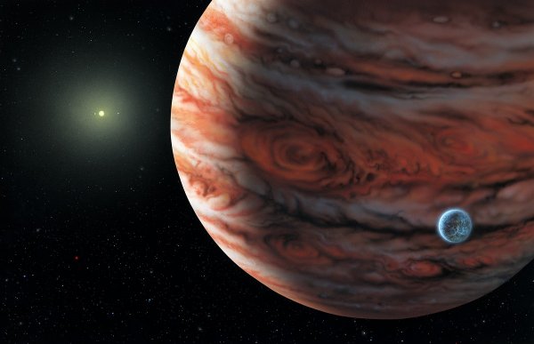 Учёные: Под верхним слоем Юпитера скрывается ещё одна планета