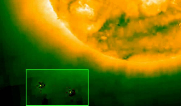 Новое появление НЛО возле Солнца до затмения: Пришельцы следят за людьми?