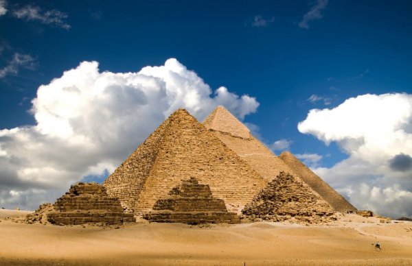 Ученые нашли в Египте деревянную статую возрастом четыре тысячи лет