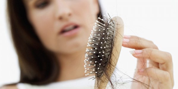Учёные определили, какие времена года оказывают влияние на выпадение волос