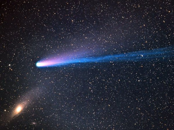 Гейзер на комете Чурюмова-Герасименко выбросил 64 тонны пыли