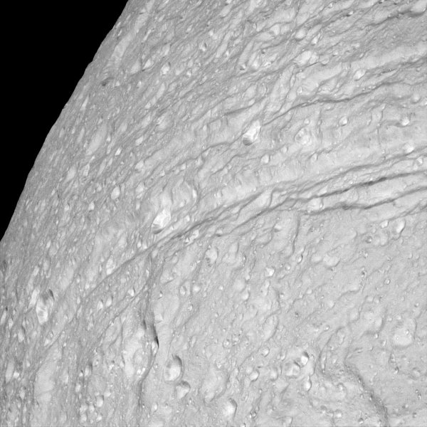 Тайны Тефия раскрыты: Что успел обнаружить Cassini?