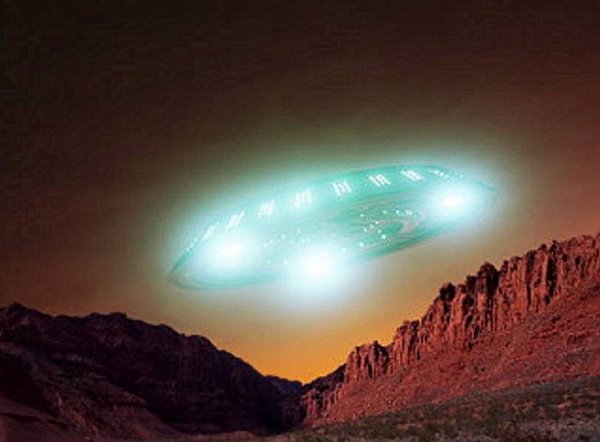 Ученые раскрыли тайну «светящихся шаров» и НЛО в небе над Ямалом