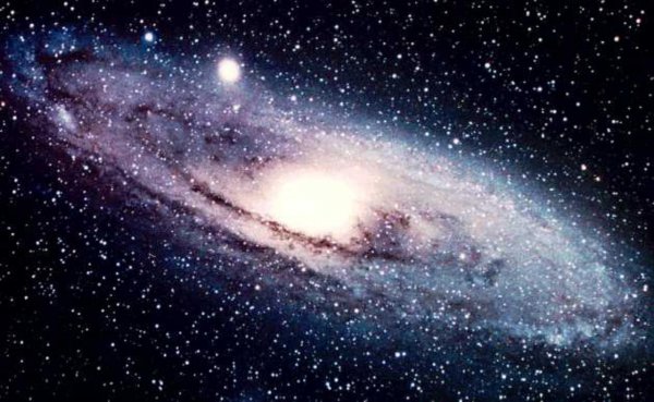 Ученые нашли связь между эволюцией Солнечной системы и скоплением галактик Персея