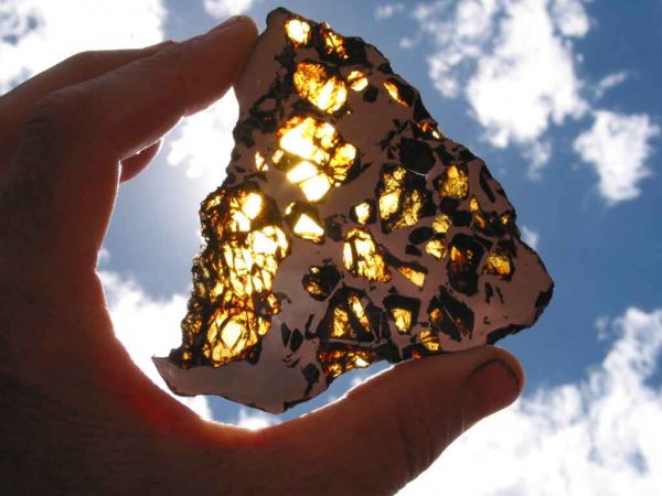 История продолжается:  Кому выгоден миф о падении гигантского метеорита на Поволжье?