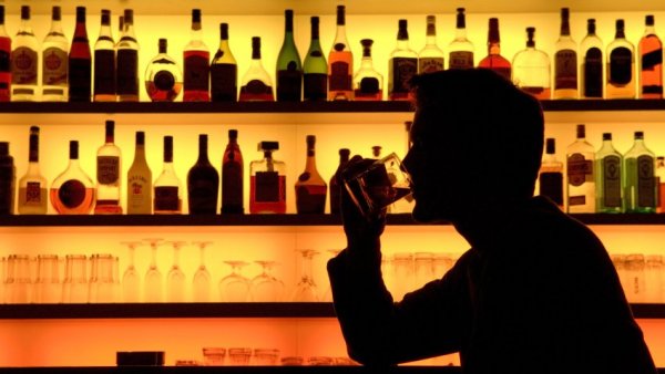Учёные рассказали о новой опасности алкоголя