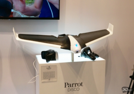 IFA 2016: новые необычные дроны Parrot Disco, Swing и Mambo